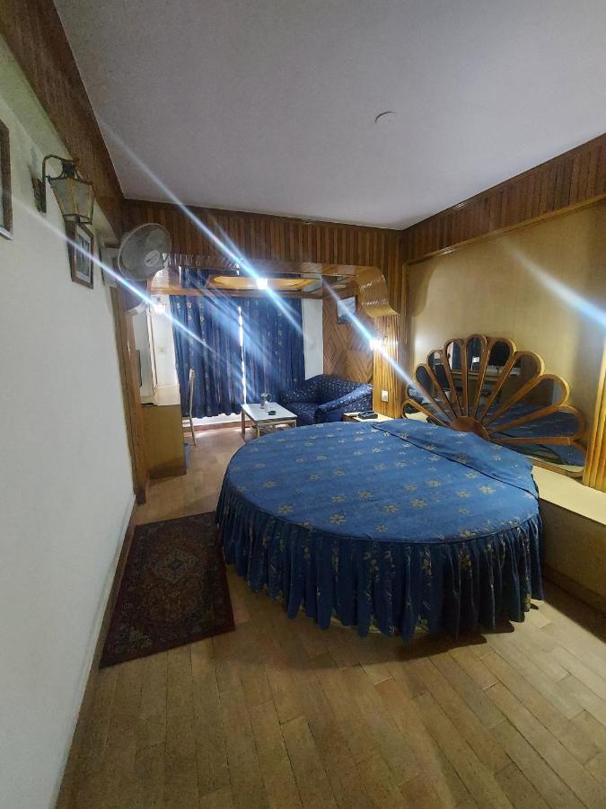 Brightland Hotel Shimla Esterno foto
