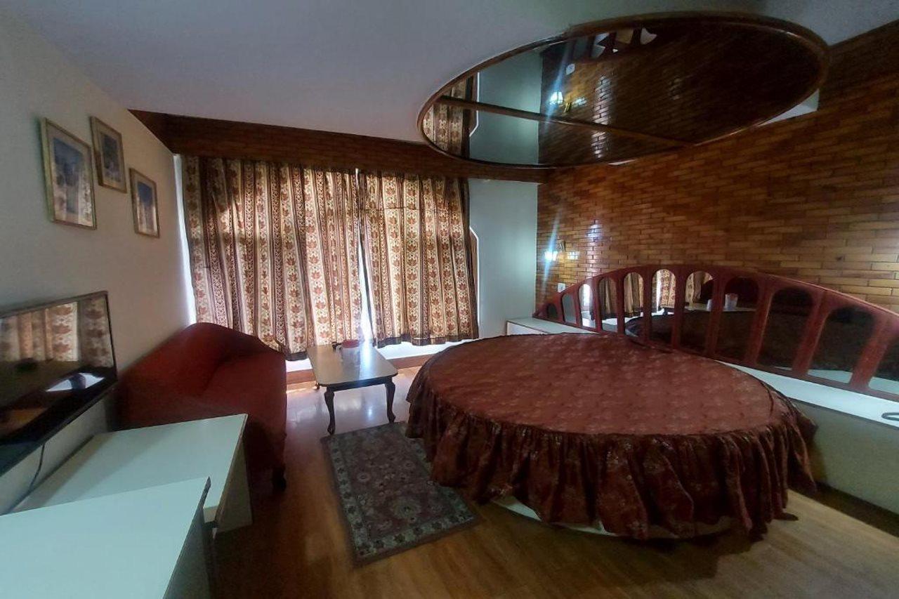 Brightland Hotel Shimla Esterno foto